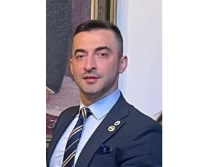 Emir Buluş